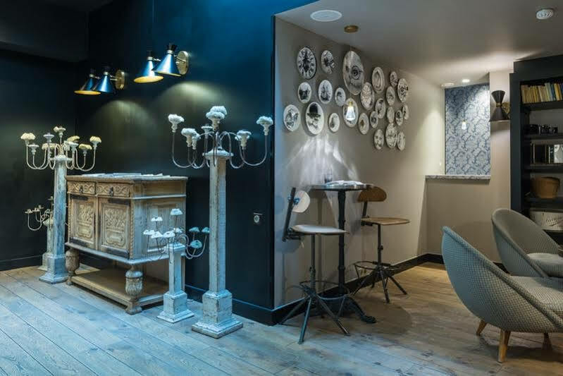 Eugène En 4* Parigi